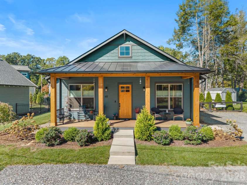 65 White Oak Lane, Brevard, NC 28712.  MLS# CAR4427821, YatesRealty ID 54314. 