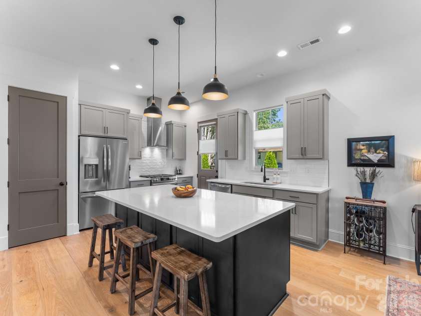 65 White Oak Lane, Brevard, NC 28712.  MLS# CAR4427821, YatesRealty ID 54314. 