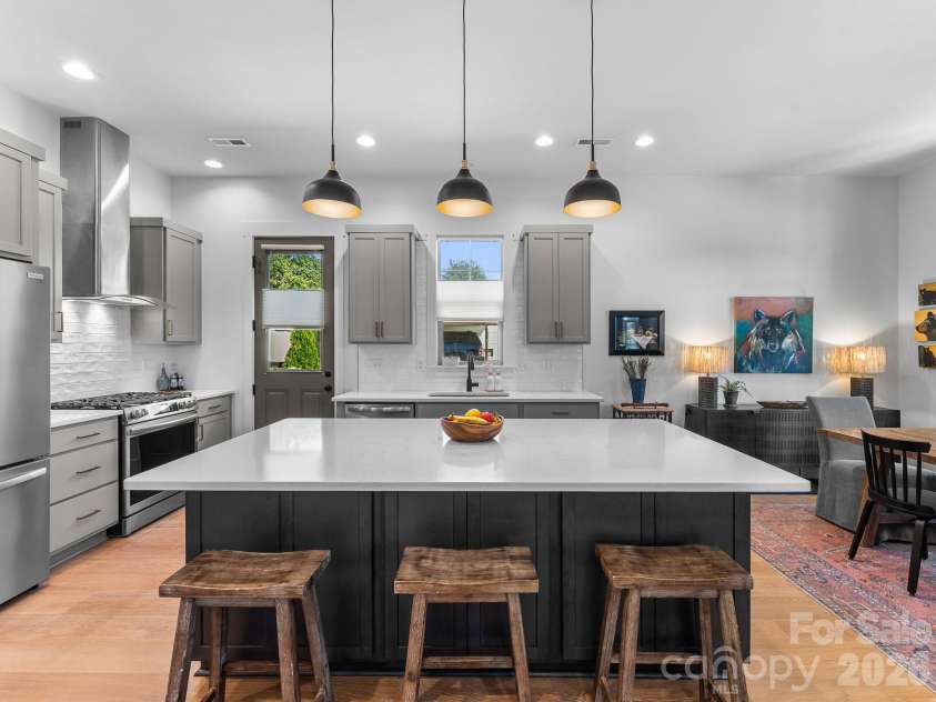 65 White Oak Lane, Brevard, NC 28712.  MLS# CAR4427821, YatesRealty ID 54314. 