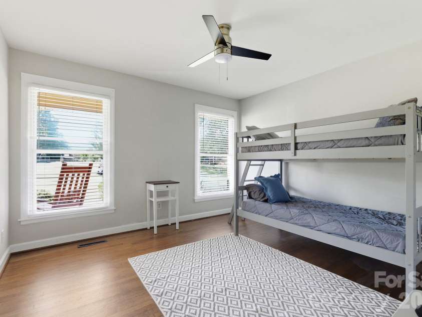 8317 Fallsdale Drive, Charlotte, NC 28214.  MLS# CAR4427702, YatesRealty ID 54315. 