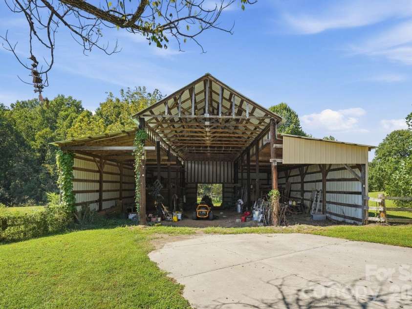 1086 Shinnville Road, Cleveland, NC 27013.  MLS# CAR4427384, YatesRealty ID 54316. 