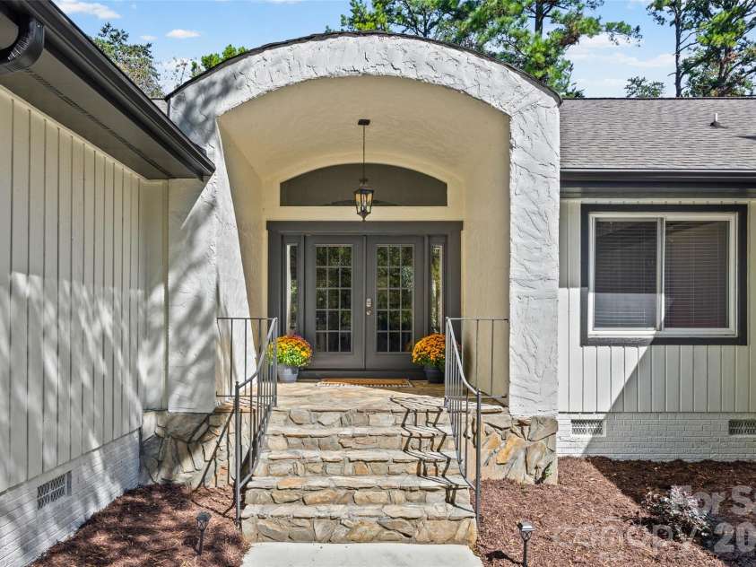 25002 Molokai Drive, Tega Cay, SC 29708.  MLS# CAR4427167, YatesRealty ID 54317. 