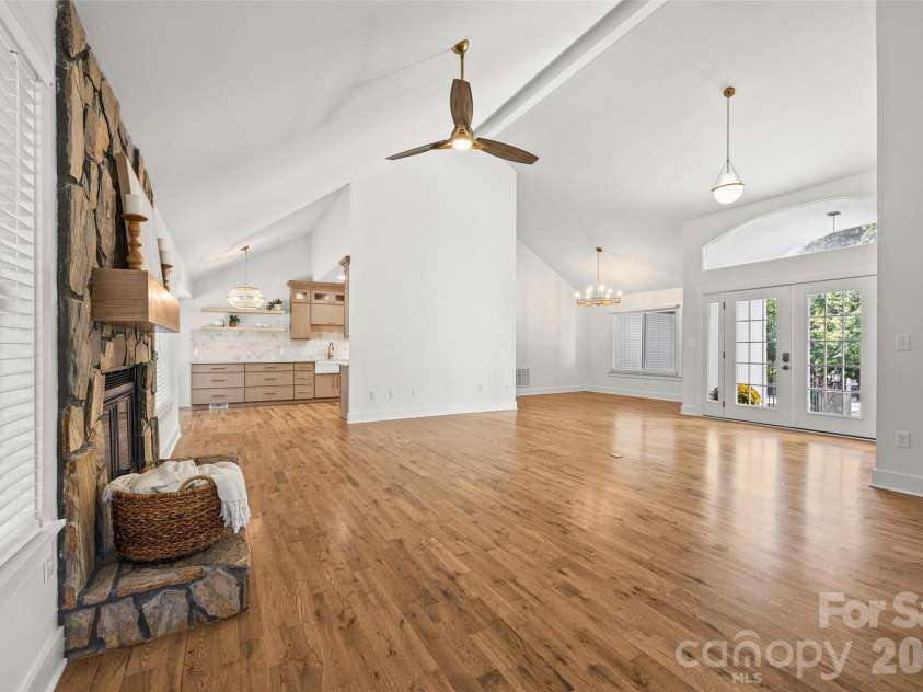 25002 Molokai Drive, Tega Cay, SC 29708.  MLS# CAR4427167, YatesRealty ID 54317. 