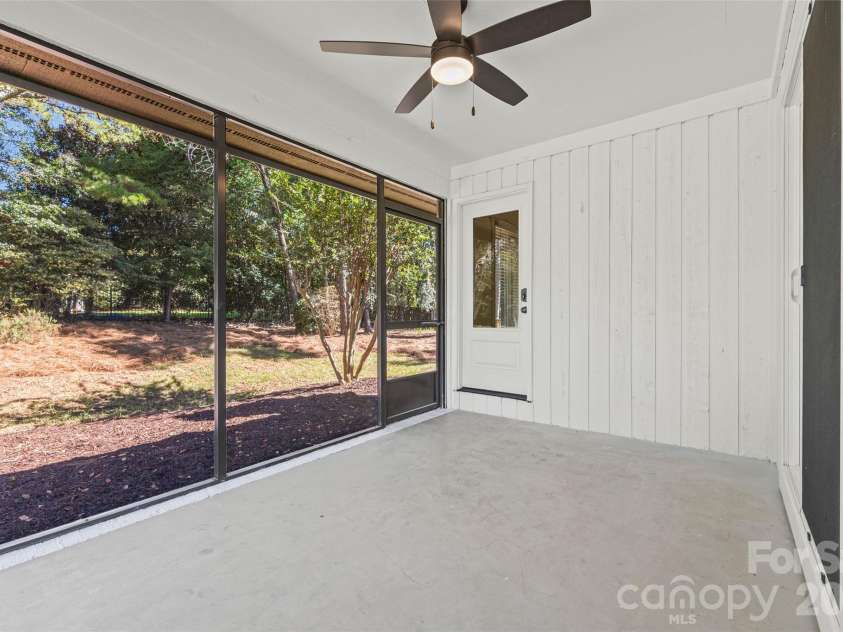 25002 Molokai Drive, Tega Cay, SC 29708.  MLS# CAR4427167, YatesRealty ID 54317. 