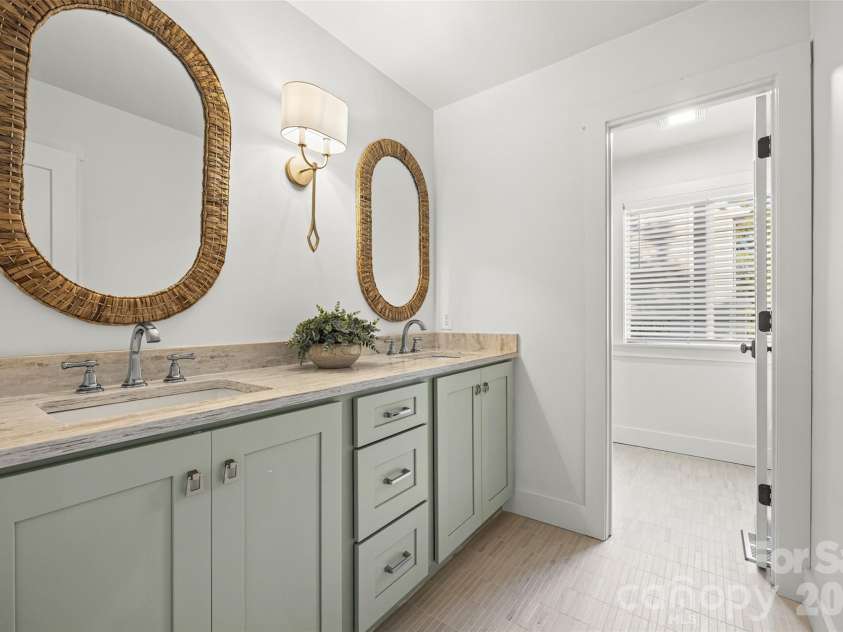 25002 Molokai Drive, Tega Cay, SC 29708.  MLS# CAR4427167, YatesRealty ID 54317. 