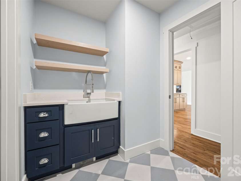 25002 Molokai Drive, Tega Cay, SC 29708.  MLS# CAR4427167, YatesRealty ID 54317. 