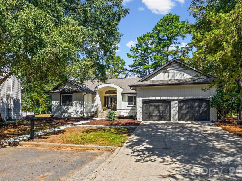 25002 Molokai Drive, Tega Cay, SC 29708.  MLS# CAR4427167, YatesRealty ID 54317. 
