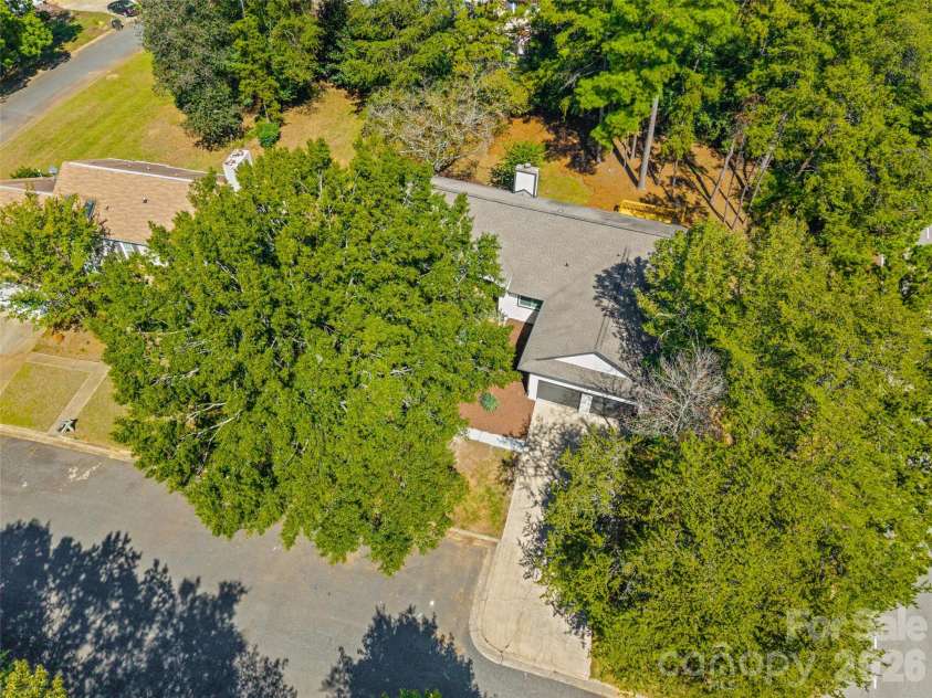 25002 Molokai Drive, Tega Cay, SC 29708.  MLS# CAR4427167, YatesRealty ID 54317. 