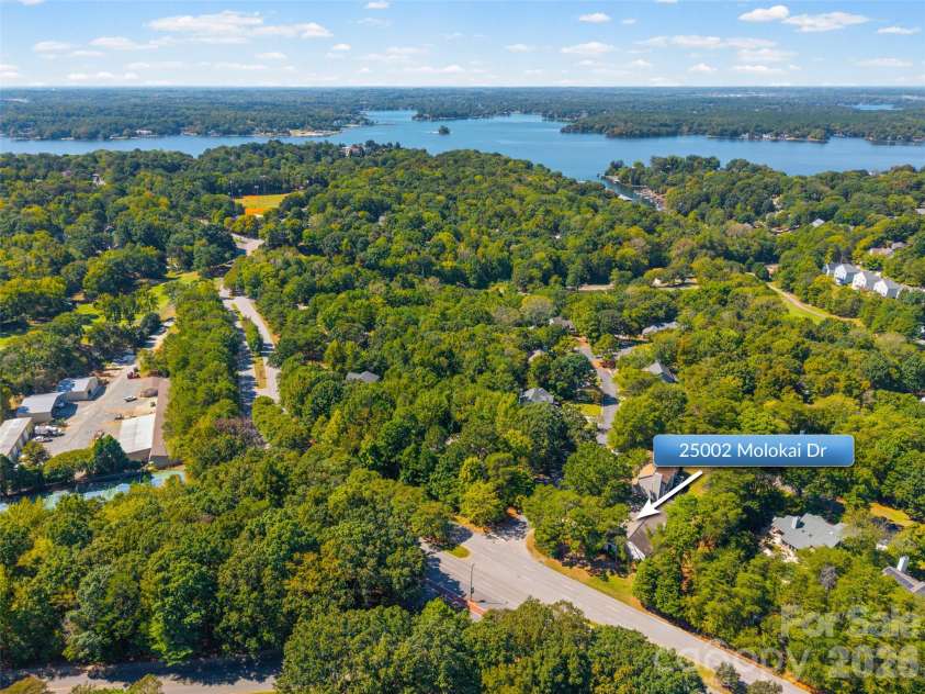 25002 Molokai Drive, Tega Cay, SC 29708.  MLS# CAR4427167, YatesRealty ID 54317. 