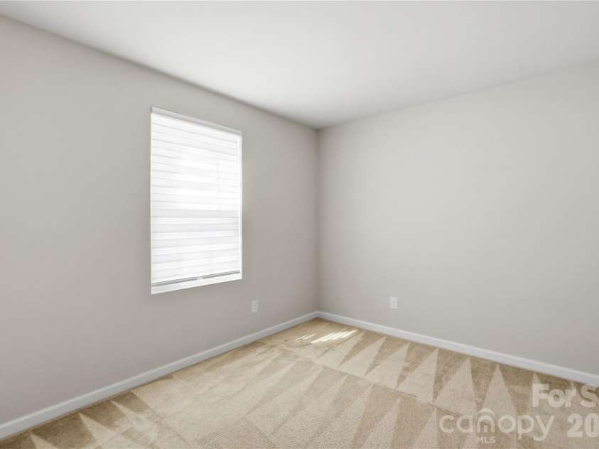 2014 Silver Creek Road, Charlotte, NC 28214.  MLS# CAR4427378, YatesRealty ID 54319. 