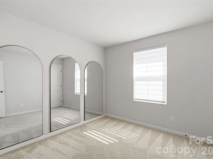 2014 Silver Creek Road, Charlotte, NC 28214.  MLS# CAR4427378, YatesRealty ID 54319. 