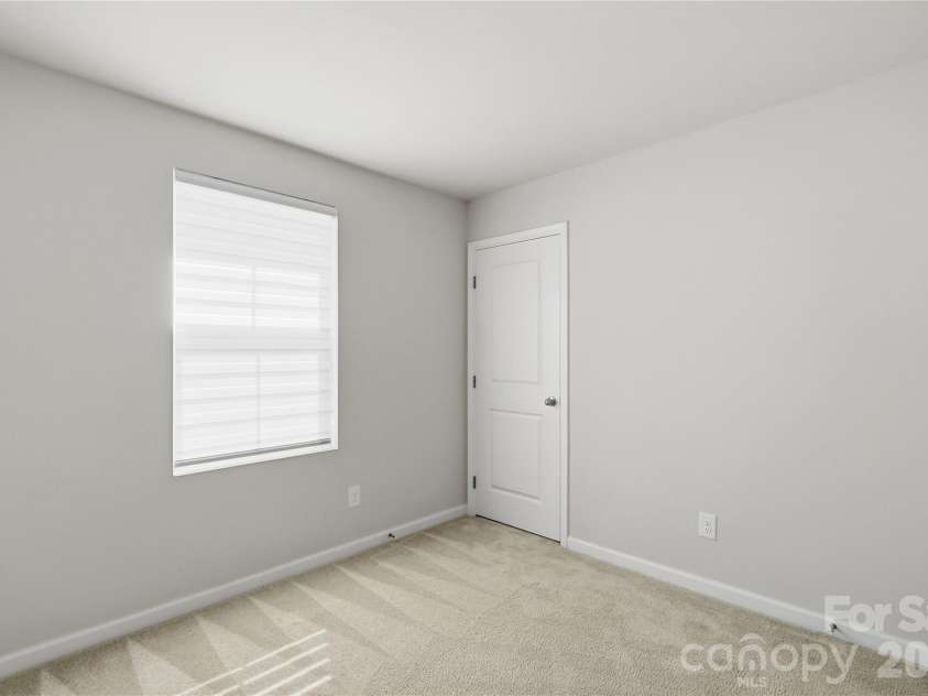2014 Silver Creek Road, Charlotte, NC 28214.  MLS# CAR4427378, YatesRealty ID 54319. 