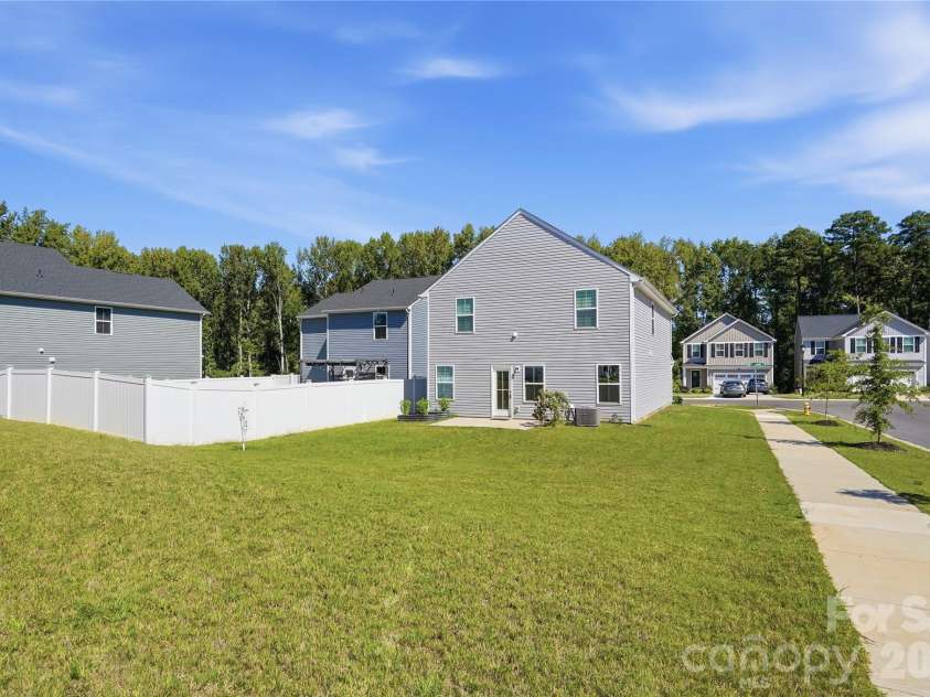 2014 Silver Creek Road, Charlotte, NC 28214.  MLS# CAR4427378, YatesRealty ID 54319. Backyard
