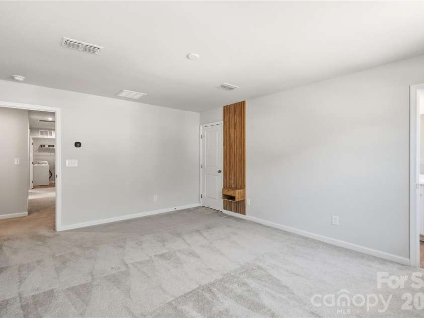 2014 Silver Creek Road, Charlotte, NC 28214.  MLS# CAR4427378, YatesRealty ID 54319. Primary Bedroom