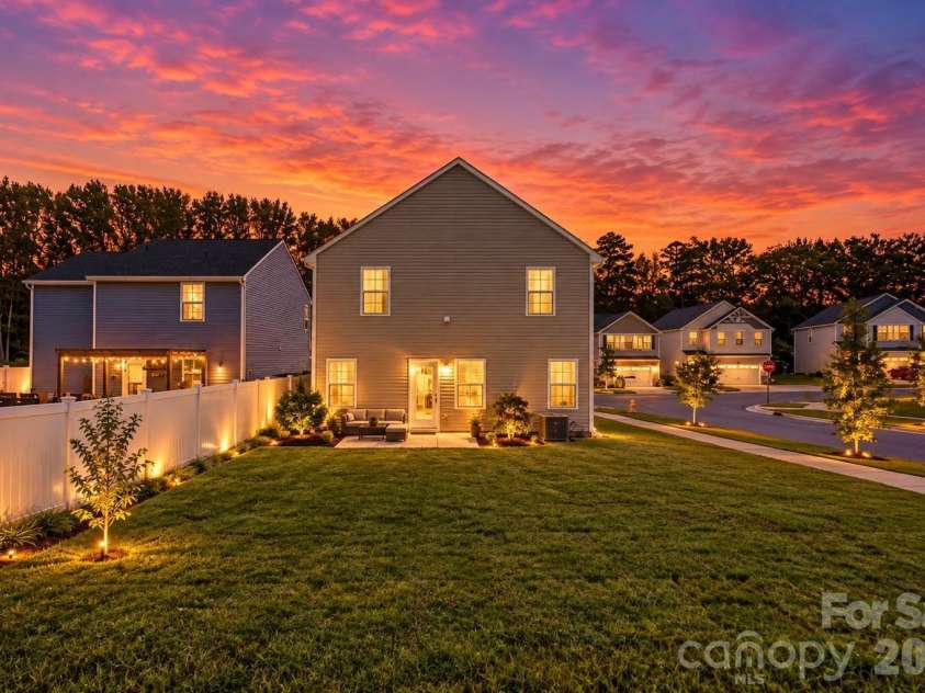 2014 Silver Creek Road, Charlotte, NC 28214.  MLS# CAR4427378, YatesRealty ID 54319. Virtual