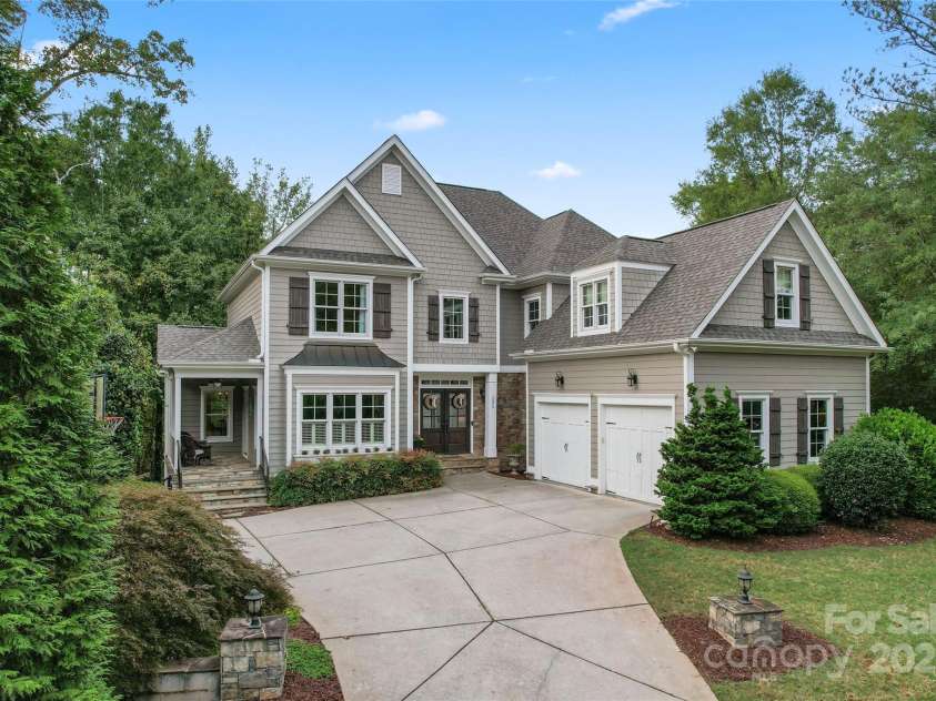 235 Grey Road, Davidson, NC 28036.  MLS# CAR4189810, YatesRealty ID 5432. 