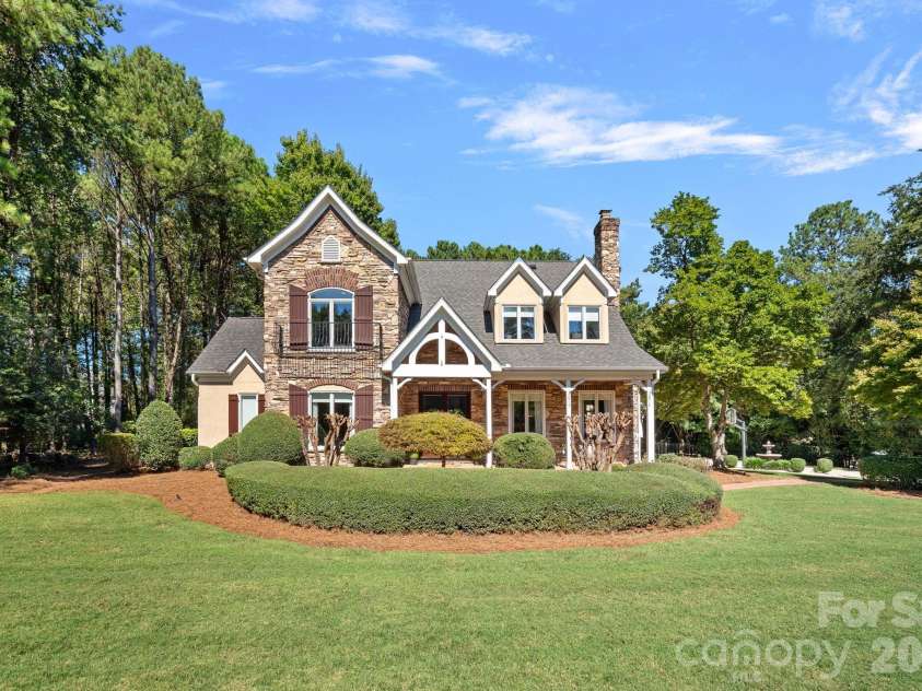 176 Vineyard Drive, Mooresville, NC 28117.  MLS# CAR4427053, YatesRealty ID 54322. 