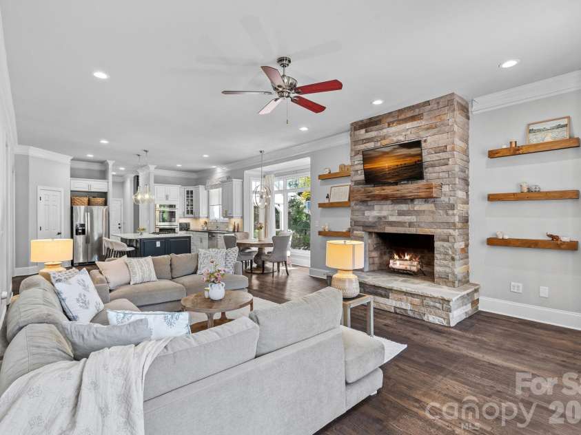 176 Vineyard Drive, Mooresville, NC 28117.  MLS# CAR4427053, YatesRealty ID 54322. 