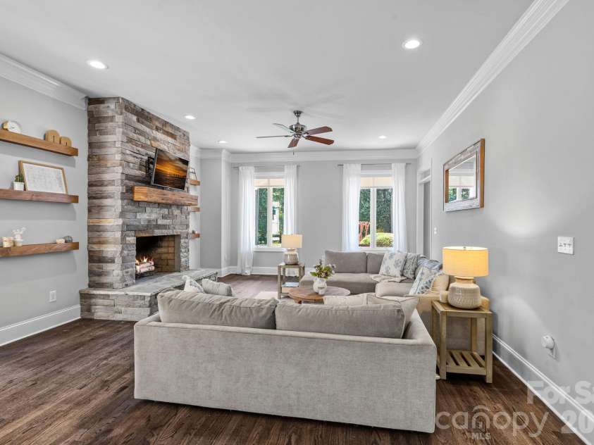 176 Vineyard Drive, Mooresville, NC 28117.  MLS# CAR4427053, YatesRealty ID 54322. 