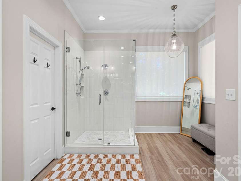 176 Vineyard Drive, Mooresville, NC 28117.  MLS# CAR4427053, YatesRealty ID 54322. 