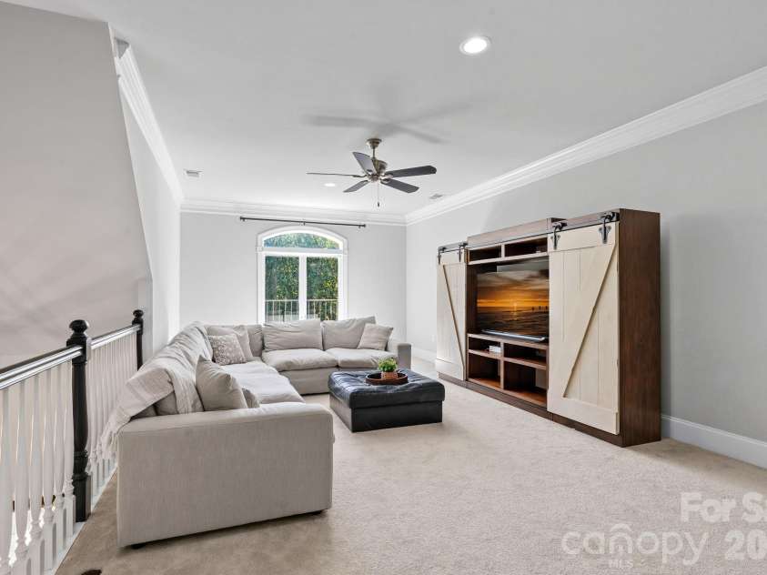 176 Vineyard Drive, Mooresville, NC 28117.  MLS# CAR4427053, YatesRealty ID 54322. 