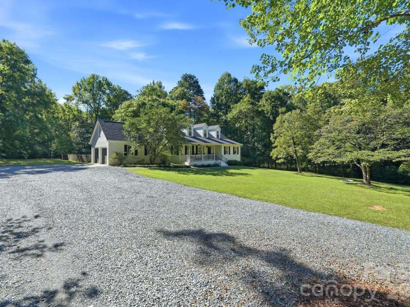 908 Chambwood Road, Monroe, NC 28110.  MLS# CAR4427033, YatesRealty ID 54323. 