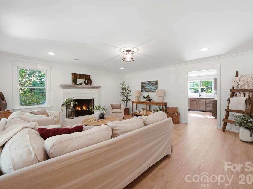 908 Chambwood Road, Monroe, NC 28110.  MLS# CAR4427033, YatesRealty ID 54323. 