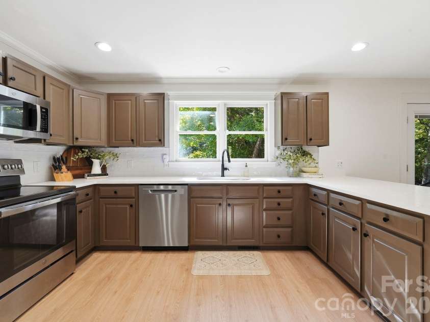 908 Chambwood Road, Monroe, NC 28110.  MLS# CAR4427033, YatesRealty ID 54323. 