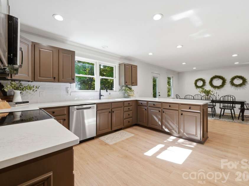 908 Chambwood Road, Monroe, NC 28110.  MLS# CAR4427033, YatesRealty ID 54323. 