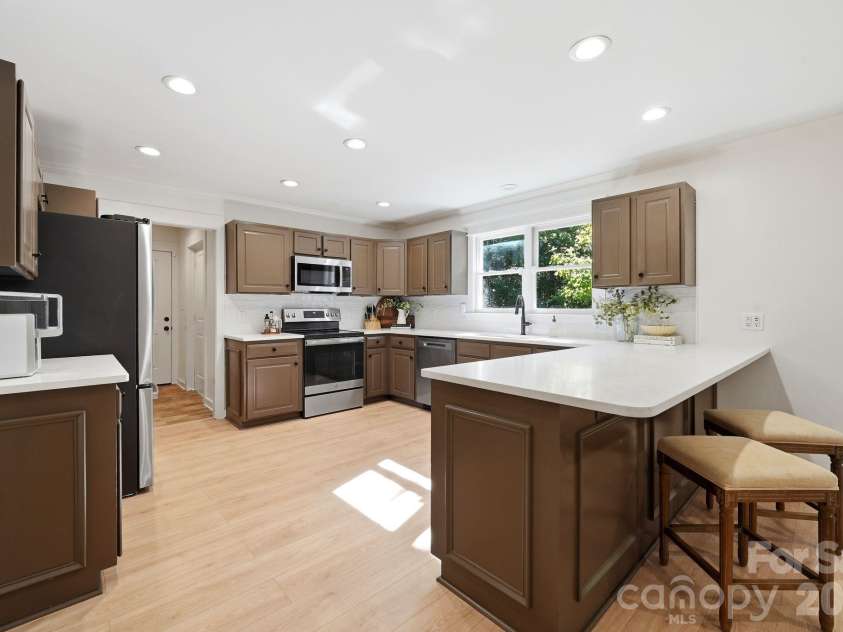 908 Chambwood Road, Monroe, NC 28110.  MLS# CAR4427033, YatesRealty ID 54323. 