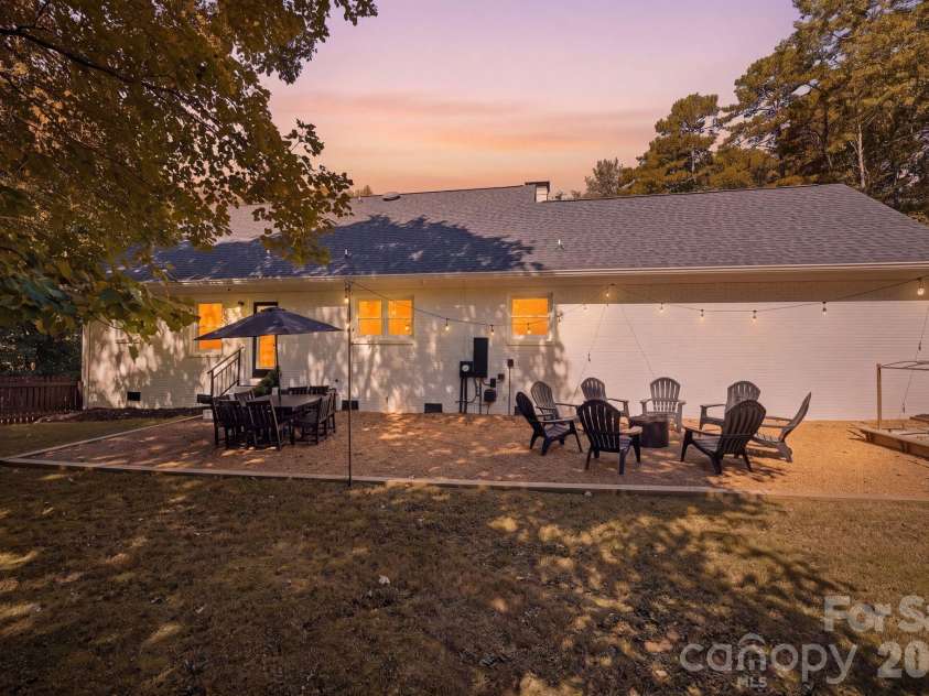 908 Chambwood Road, Monroe, NC 28110.  MLS# CAR4427033, YatesRealty ID 54323. 