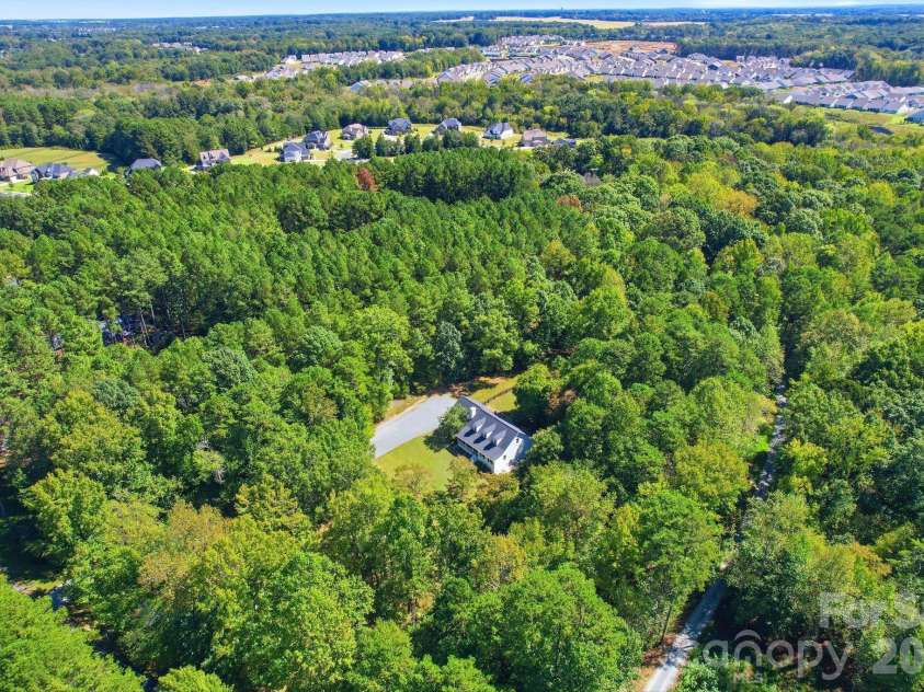 908 Chambwood Road, Monroe, NC 28110.  MLS# CAR4427033, YatesRealty ID 54323. 