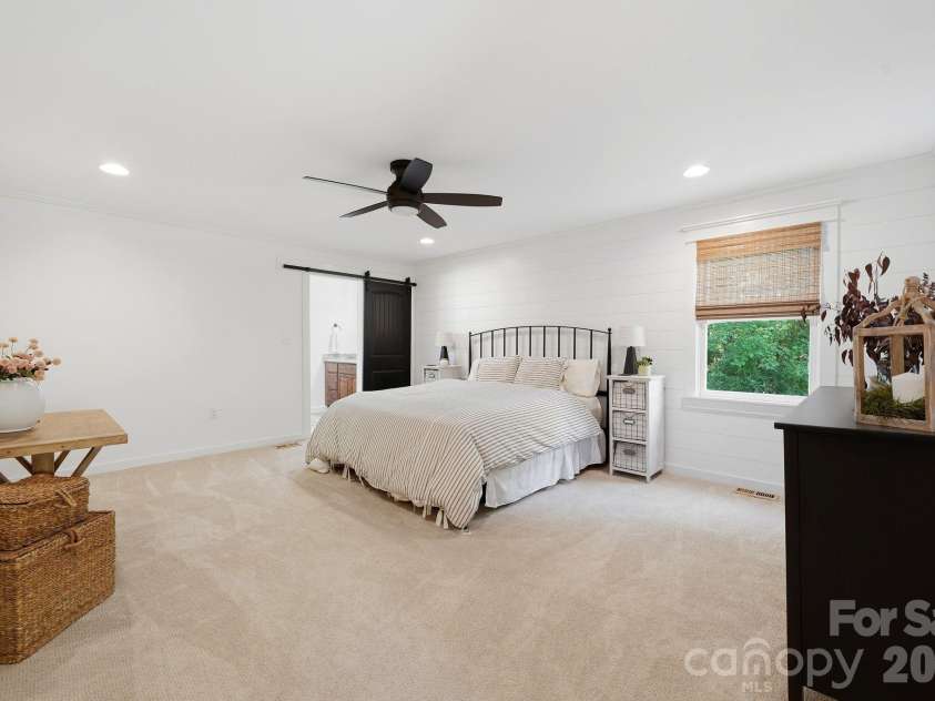 908 Chambwood Road, Monroe, NC 28110.  MLS# CAR4427033, YatesRealty ID 54323. Main Level Primary Bedroom