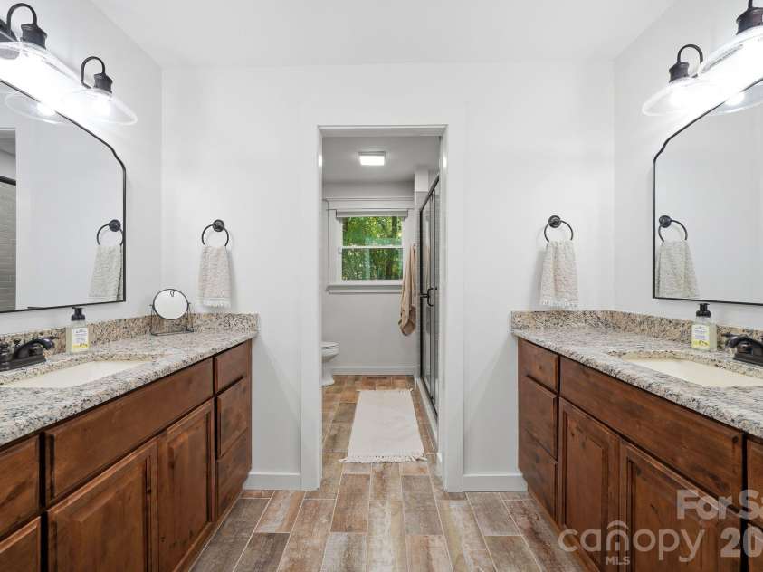 908 Chambwood Road, Monroe, NC 28110.  MLS# CAR4427033, YatesRealty ID 54323. Primary Bathroom