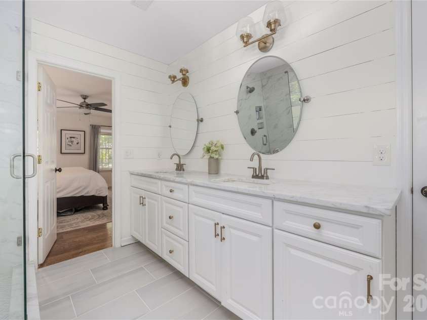 2620 Willowdale Lane, Matthews, NC 28105.  MLS# CAR4426974, YatesRealty ID 54324. 