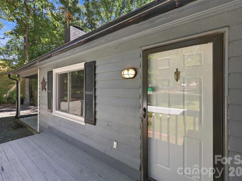 2909 Matoka Trail, Matthews, NC 28104.  MLS# CAR4426657, YatesRealty ID 54325. Front door