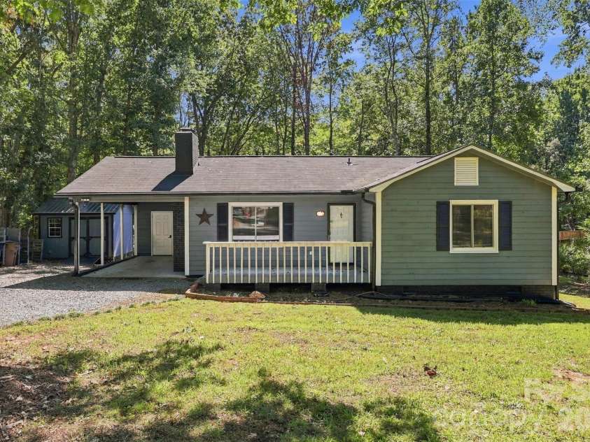 2909 Matoka Trail, Matthews, NC 28104.  MLS# CAR4426657, YatesRealty ID 54325. Front view