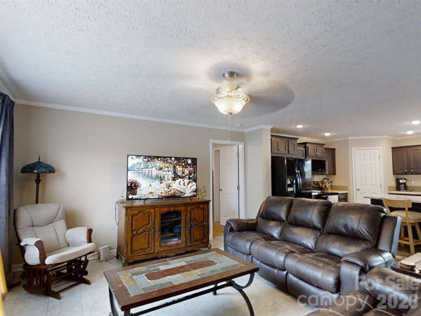 1274 Crandell Drive, Crouse, NC 28033.  MLS# CAR4426372, YatesRealty ID 54326. 