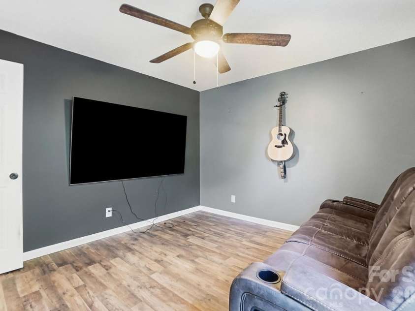 2848 Forest Hills Circle, Rock Hill, SC 29732.  MLS# CAR4426396, YatesRealty ID 54327. 