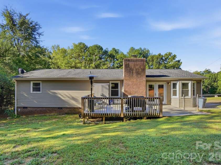 2848 Forest Hills Circle, Rock Hill, SC 29732.  MLS# CAR4426396, YatesRealty ID 54327. 