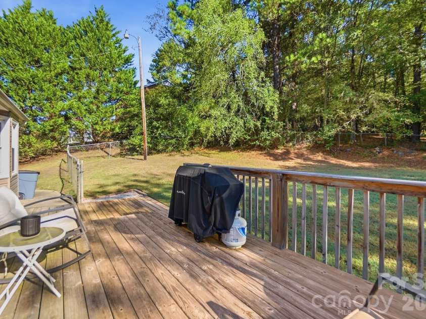 2848 Forest Hills Circle, Rock Hill, SC 29732.  MLS# CAR4426396, YatesRealty ID 54327. 