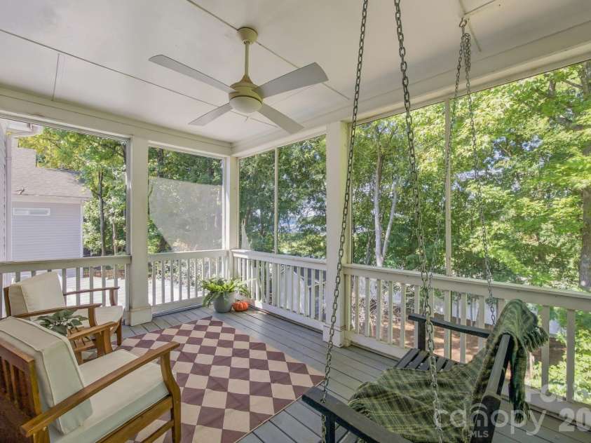 16101 Kelly Park Circle, Huntersville, NC 28078.  MLS# CAR4426541, YatesRealty ID 54328. 