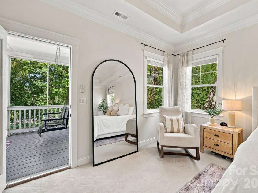16101 Kelly Park Circle, Huntersville, NC 28078.  MLS# CAR4426541, YatesRealty ID 54328. 