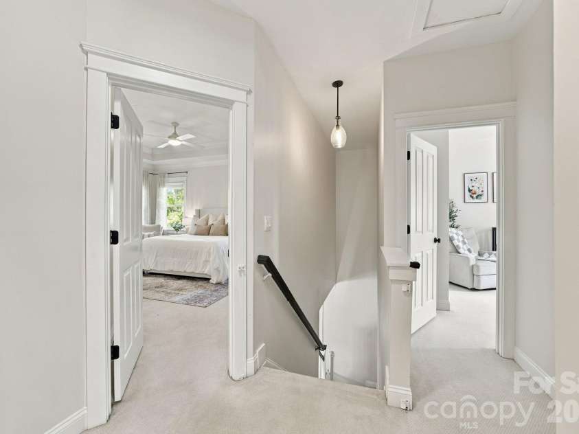 16101 Kelly Park Circle, Huntersville, NC 28078.  MLS# CAR4426541, YatesRealty ID 54328. 