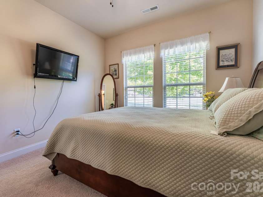 2581 Flintshire Lane, Gastonia, NC 28056.  MLS# CAR4426168, YatesRealty ID 54329. Bedroom 3
