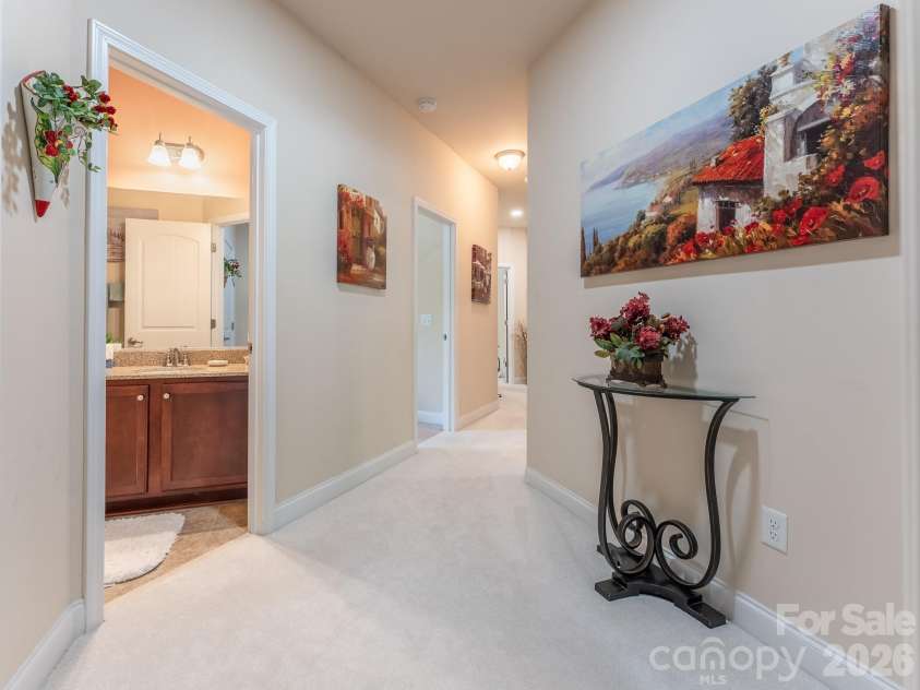 2581 Flintshire Lane, Gastonia, NC 28056.  MLS# CAR4426168, YatesRealty ID 54329. Hallway