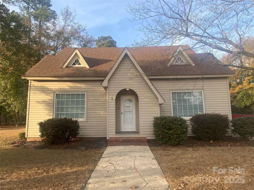 408 Mcgregor Street, Pageland, SC 29728.  MLS# CAR4333622, YatesRealty ID 5433. 