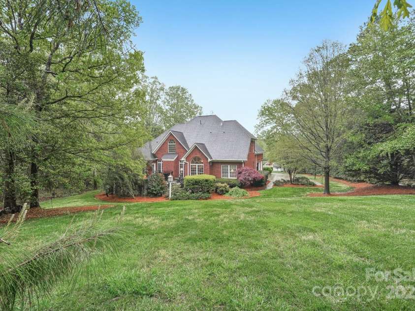 727 Mayfield Court, Fort Mill, SC 29715.  MLS# CAR4234826, YatesRealty ID 5433. 