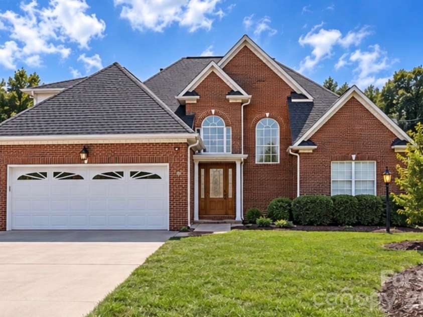 2146 Pinefield Court, Gastonia, NC 28056.  MLS# CAR4426345, YatesRealty ID 54331. 