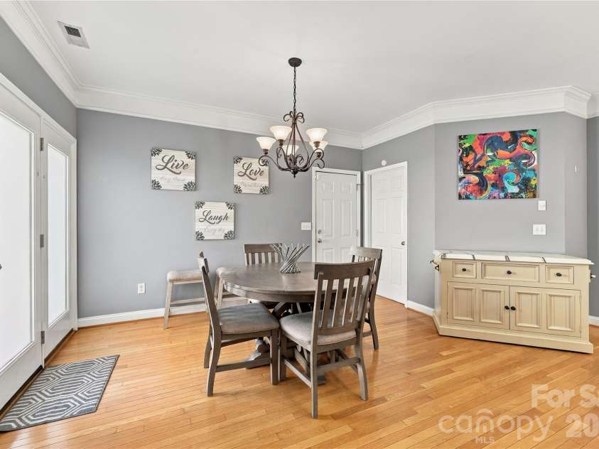 10124 Lafoy Drive, Huntersville, NC 28078.  MLS# CAR4426144, YatesRealty ID 54332. Dining Area